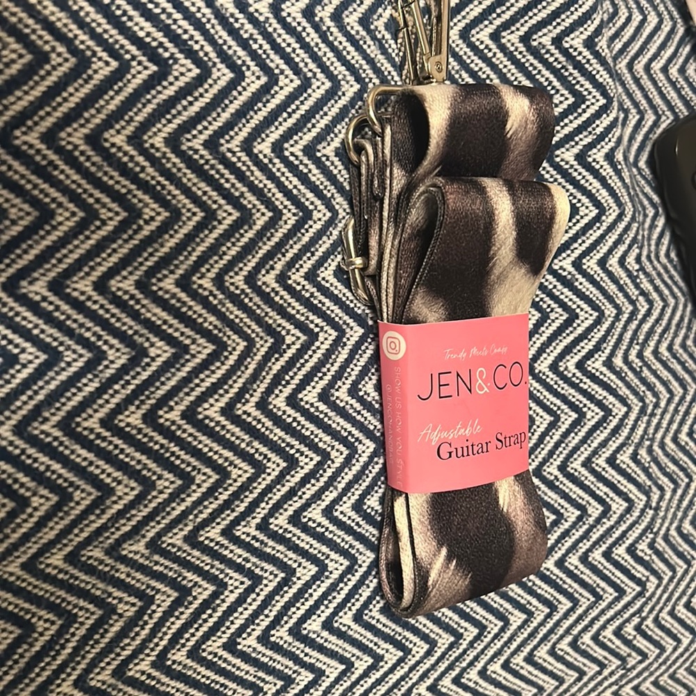 Jen & Co Adjustable Guitar Strap